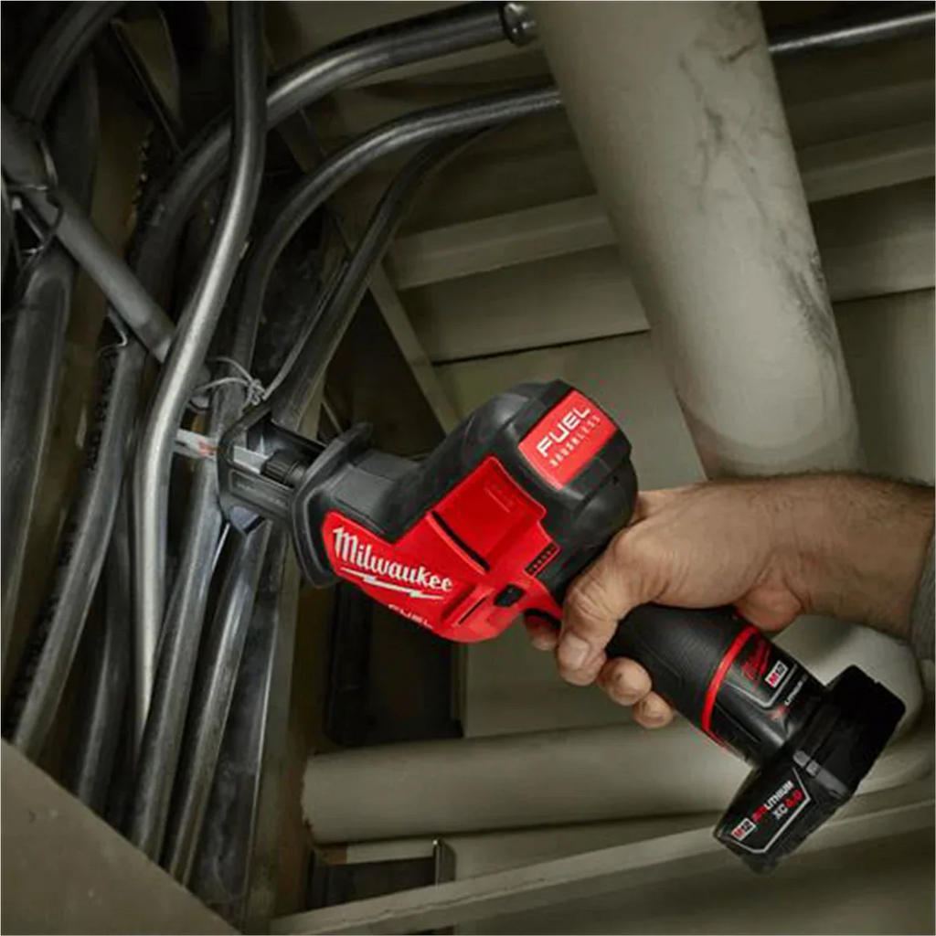 Milwaukee 2520-21XC M12 FUEL HACKZALL Reciprocating Saw Kit